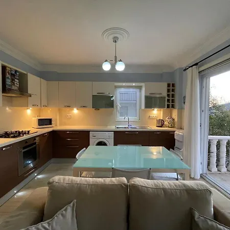 Daire Sweet Family House *