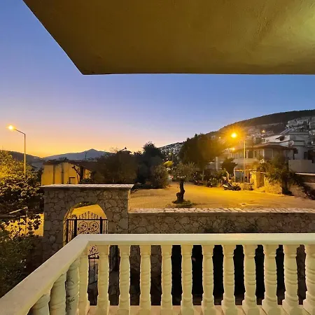 Daire Sweet Family House